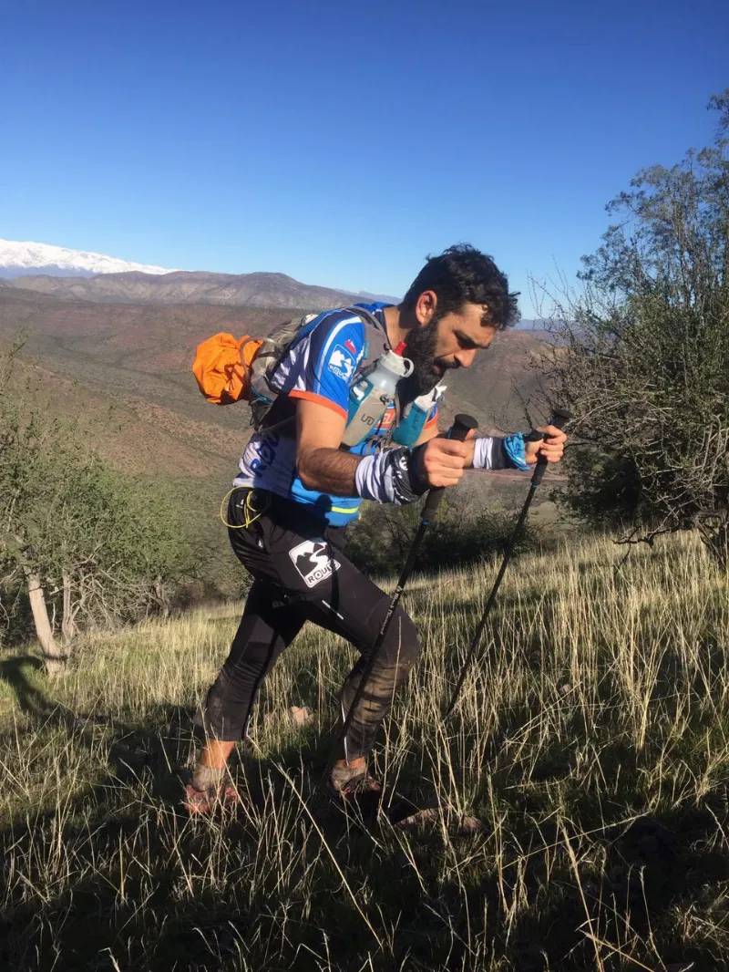Km 75, laburando la pared.