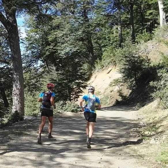 Última bajada, con el Brad Pitt de Barracas, don Volpedo. Foto: Matias Bull | TrailChile