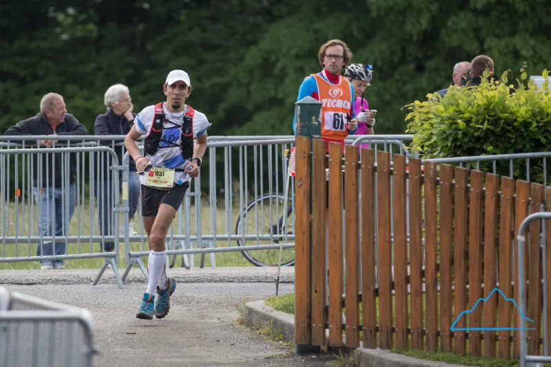 Pablo Barnes, en carrera en el Mundial de UltraTrail de la IAU 2015. Foto: Rodrigo Lizama | Trail Running Argentina