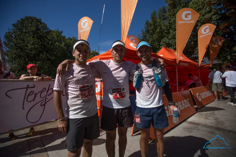 Los hombres del podio: Paredes, Reyes, Ferrari. Foto: Rodrigo Lizama | Trail Running Argentina