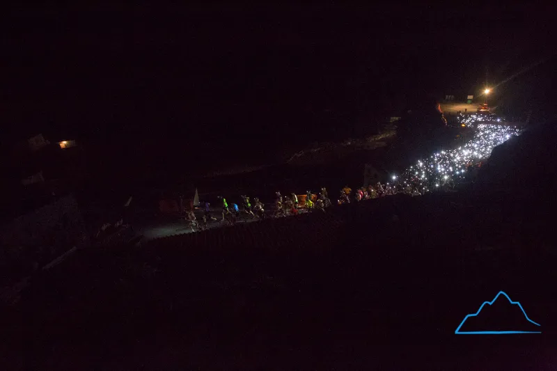 A dar la vuelta al Faro y a subir, la largada de Transvulcania 2015. Foto: Rodrigo Lizama | Trail Running Argentina.